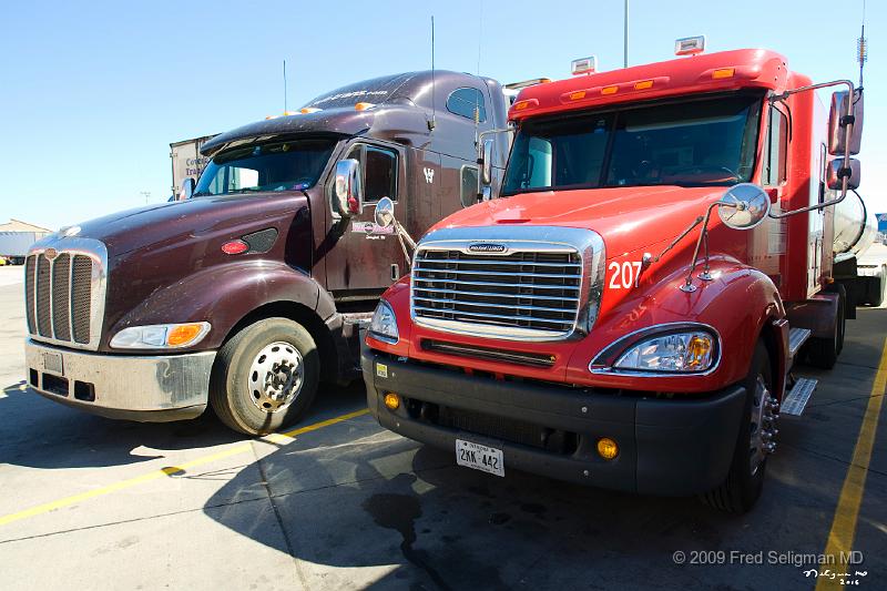 20080714_112439 D3 P 4200x2800.jpg - Trucks in parking lot Iowa-80 truck stop